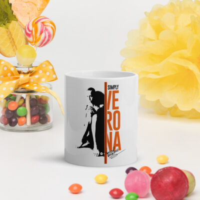 Simply Verona – Verona van de Leur White glossy mug